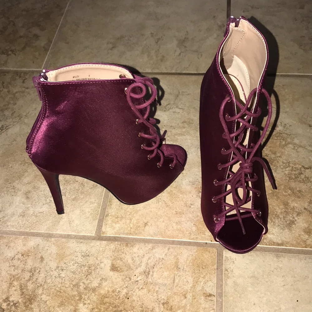 Charlotte Russe heels👠 new with box ❤️